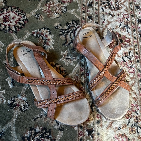 Earth origins Brown Sandals - Picture 3 of 4